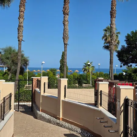 Acapulco 3 Frontal * אורופסה דל מר